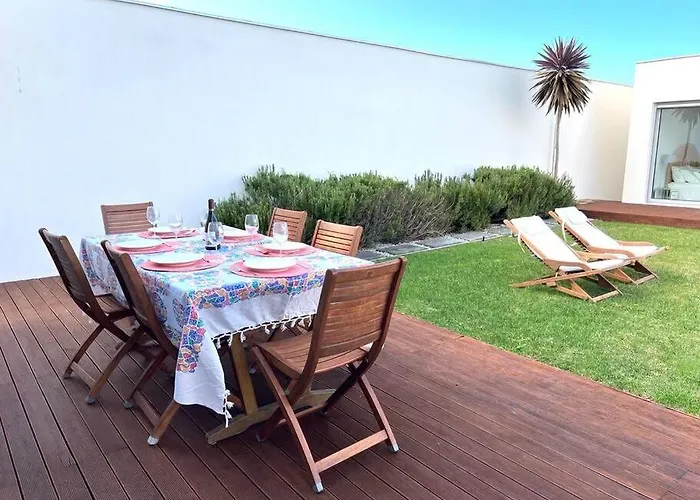 Meco Beach With Private Pool Sesimbra